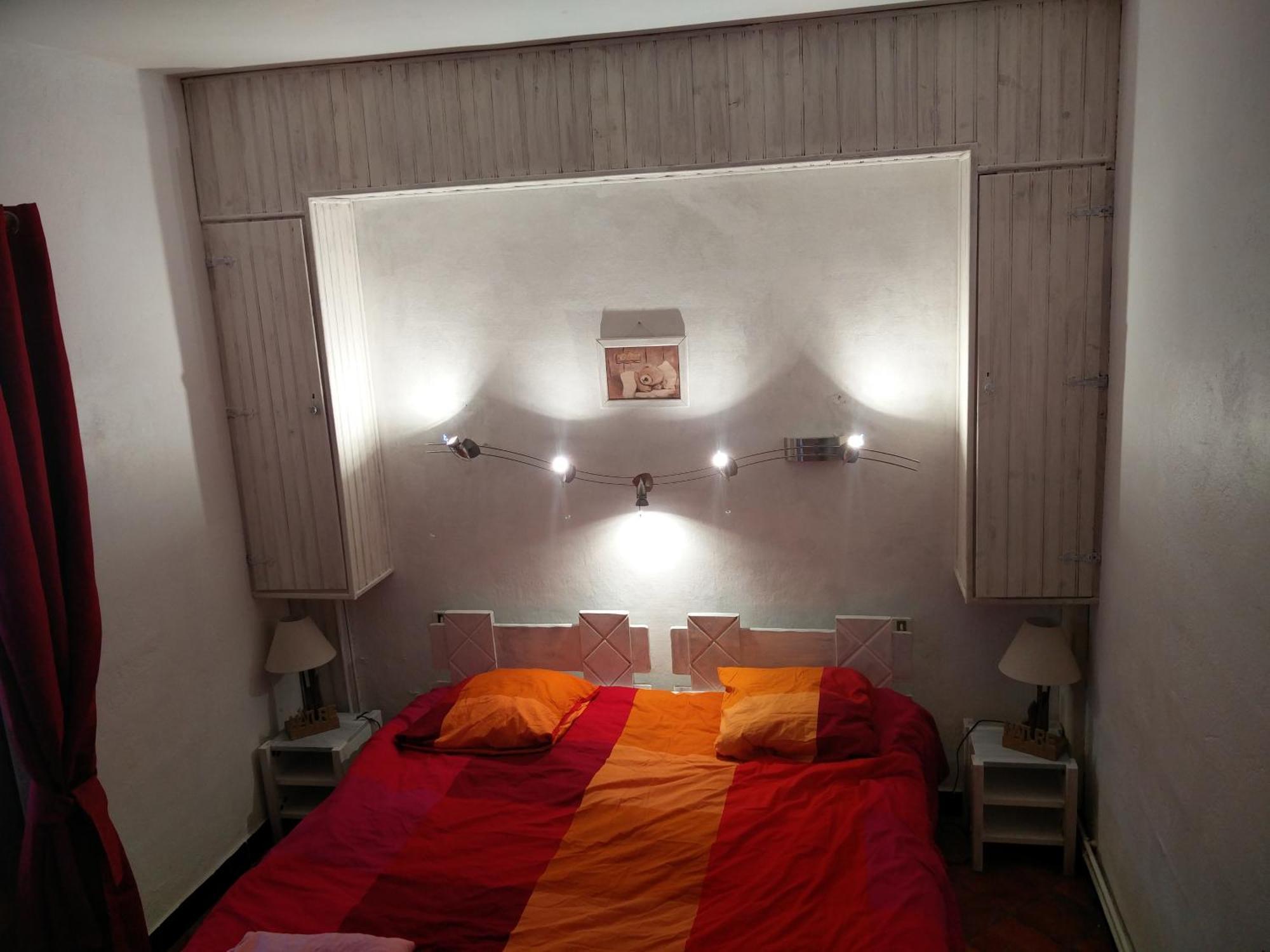Le Pourquoi Pas Hostel Saint-Lary-Soulan Ruang foto
