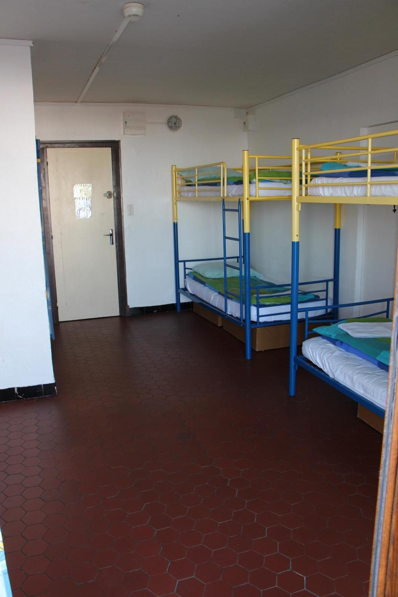Le Pourquoi Pas Hostel Saint-Lary-Soulan Bagian luar foto